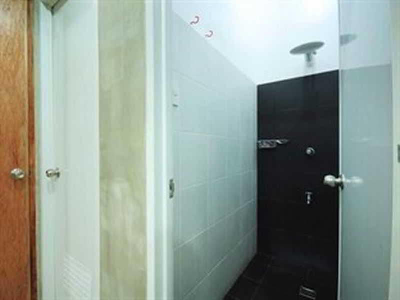 Mnl Boutique Hostel Makati City Exterior photo